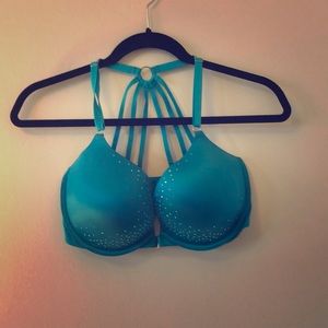 Front-Clasp Very Sexy Push-up